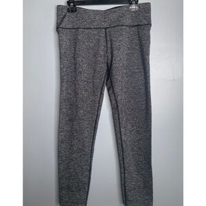 Tuff Athletics Black & White Heathered Capri Leggings Large